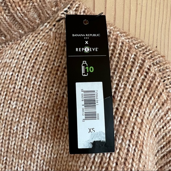 NWT Banana Republic Cozy Oversized Turtleneck Camel Sweater Size XS - Picture 7 of 7